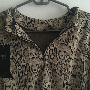 NWT Women's Animal Print Top